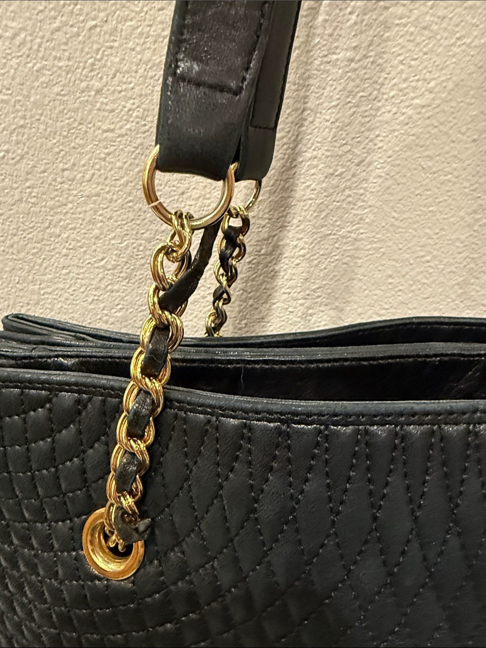 Vintage BALLY Black Diamond Quilted Leather Chain Tote - Picture 3 of 7